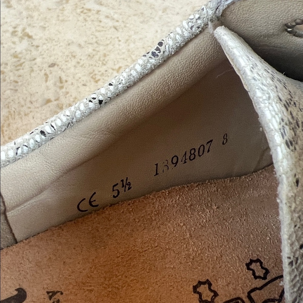 Finn Comfort Made in Germany Womens Ikebukuro Shoe - Words Bianco, Size 8 US - Picture 12 of 17